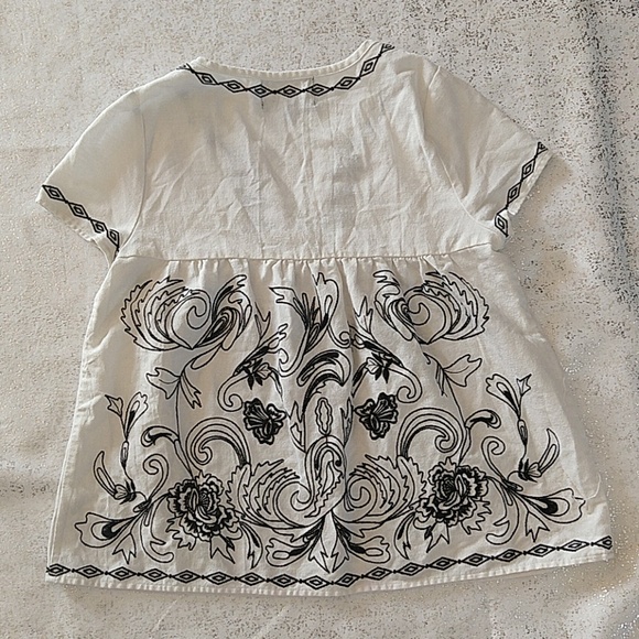 Embroidered Top - Picture 3 of 7